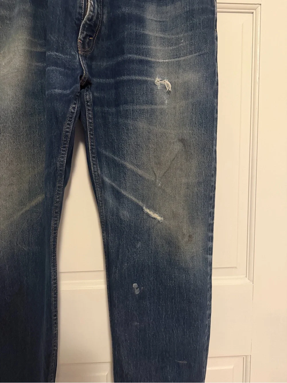 Levi's 505 Distressed Dark Wash Straight Leg Jeans Men's 42x32